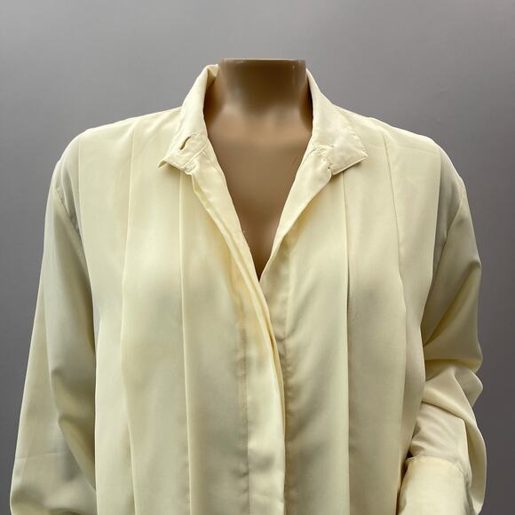 Pierre Cardin Vtg Top Women 10 Cream Button Up Shirt Ruffle Pleat Secretary - Picture 2 of 9